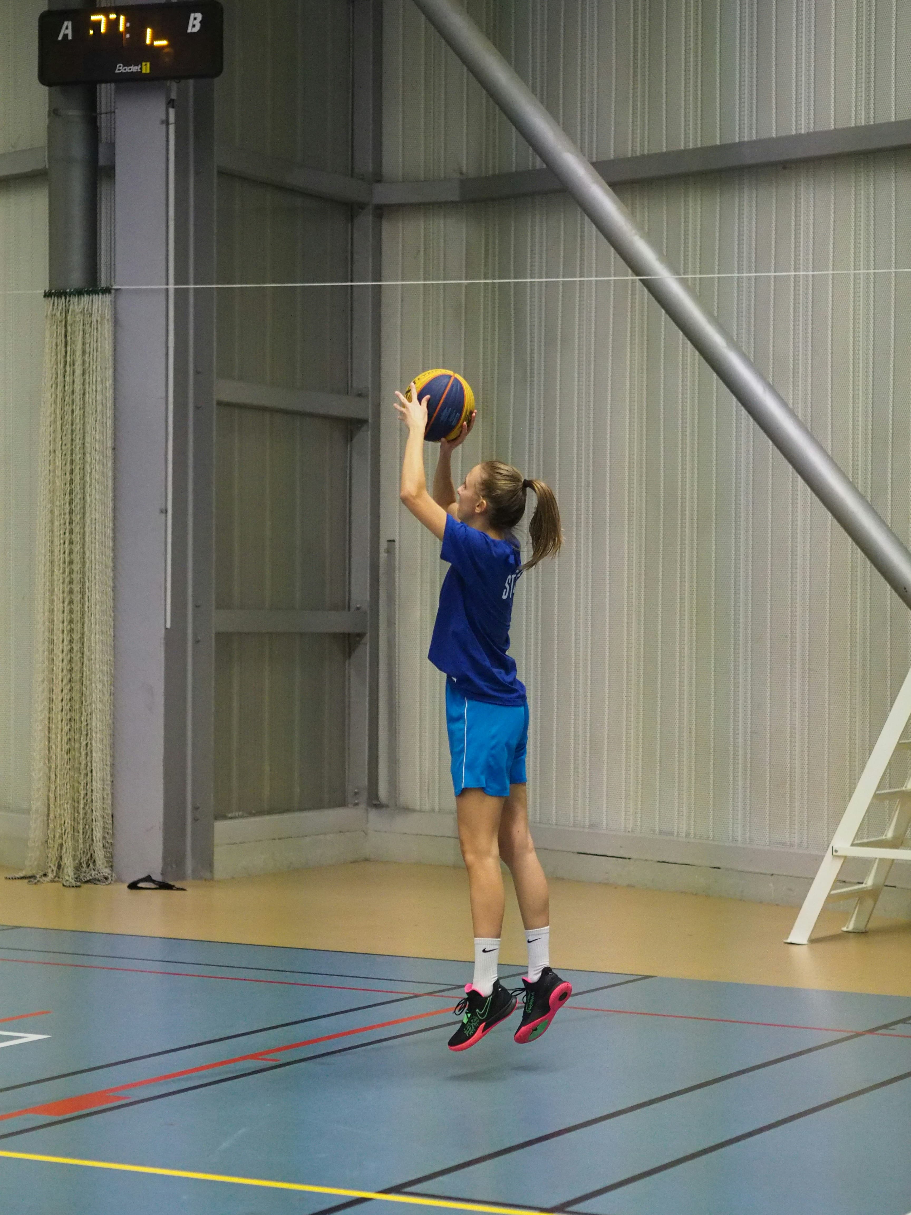 One-on-one private basketball lesson with an Edmonton coach focused on shooting development